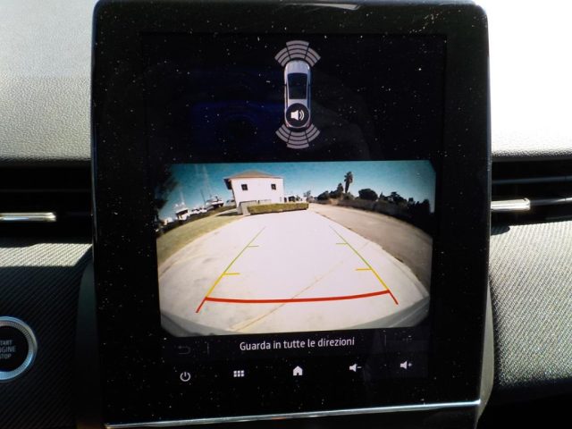 RENAULT Clio usata, con USB