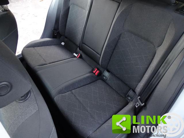 VOLKSWAGEN Golf usata, con Boardcomputer