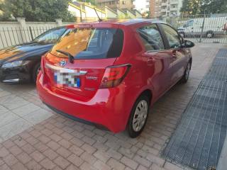 TOYOTA Yaris usata, con Autoradio
