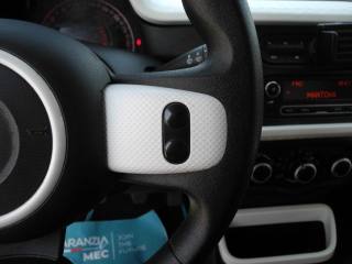RENAULT Twingo usata, con Pneumatici quattro stagioni