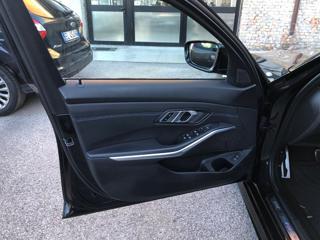 BMW 330 usata, con Park Distance Control