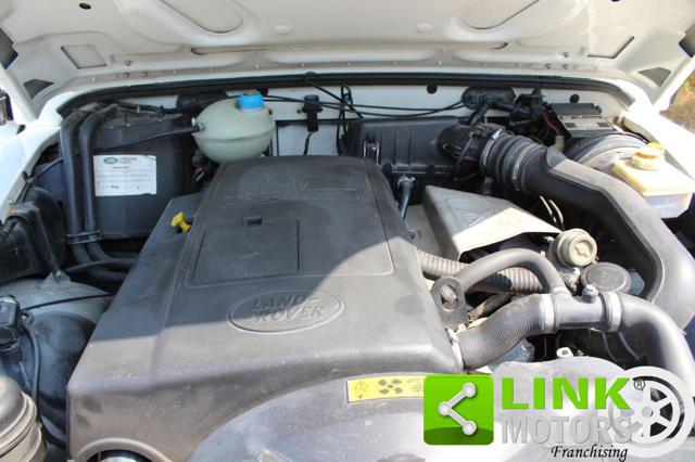LAND ROVER Defender usata 25