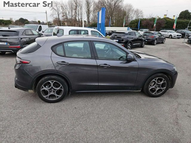 ALFA ROMEO Stelvio usata, con Fari LED