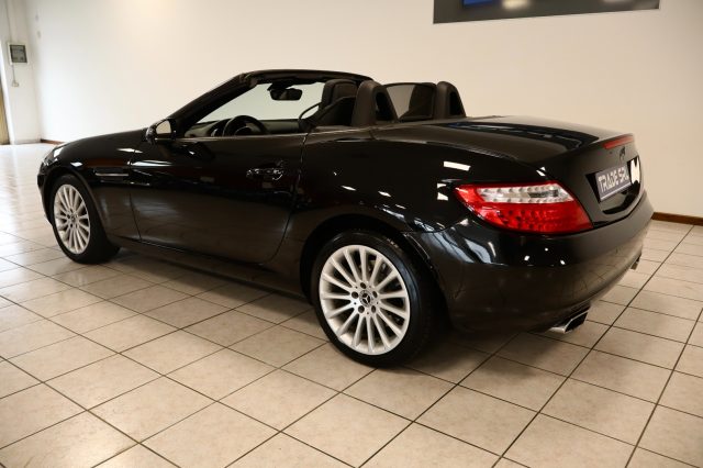 MERCEDES-BENZ SLK 200 usata, con Chiusura centralizzata