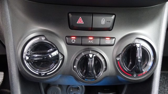 PEUGEOT 208 usata 109