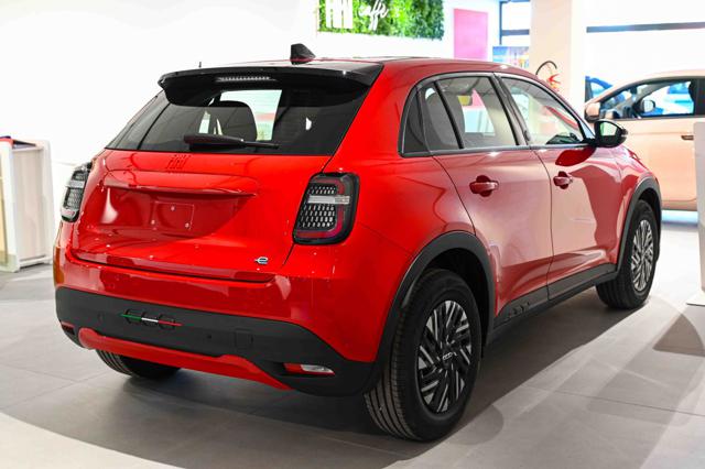 FIAT 600e usata, con Airbag laterali