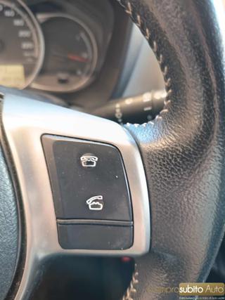 TOYOTA Yaris usata 23