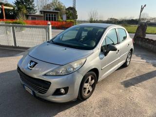 PEUGEOT 207 usata, con Autoradio