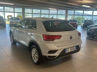 VOLKSWAGEN T-Roc usata, con Autoradio