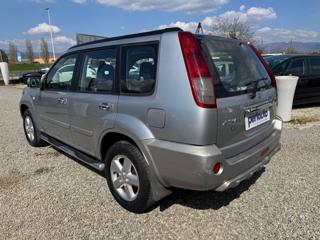 NISSAN X-Trail usata, con Autoradio