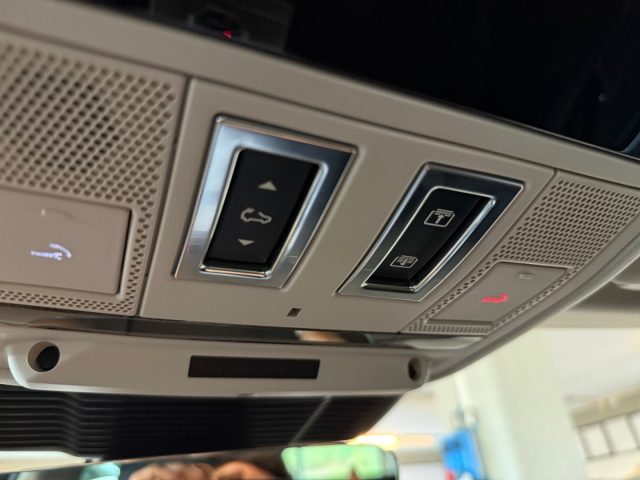 LAND ROVER Range Rover Evoque usata, con Sistema di navigazione