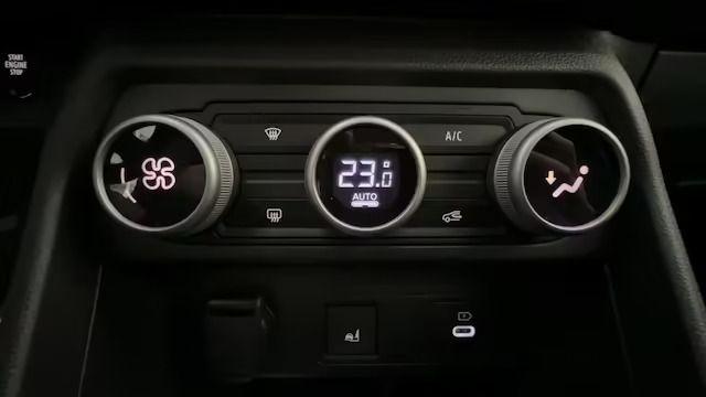 DACIA Sandero usata, con Autoradio