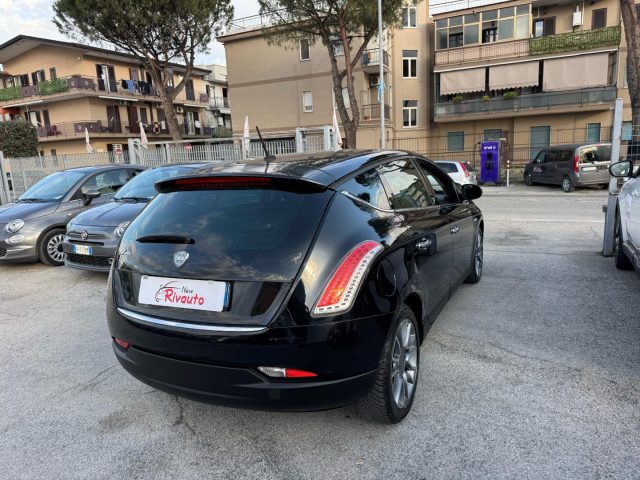 LANCIA Delta usata, con Autoradio