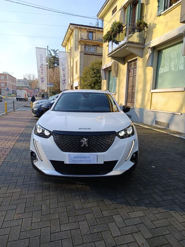 PEUGEOT 2008 usata, con Airbag