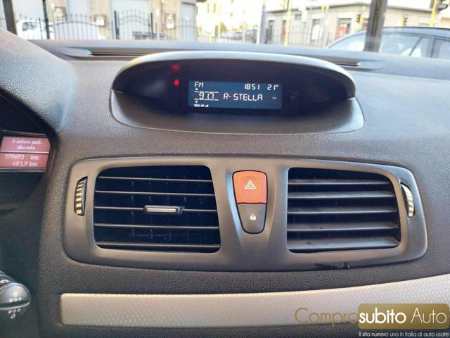 RENAULT Megane usata, con Park Distance Control