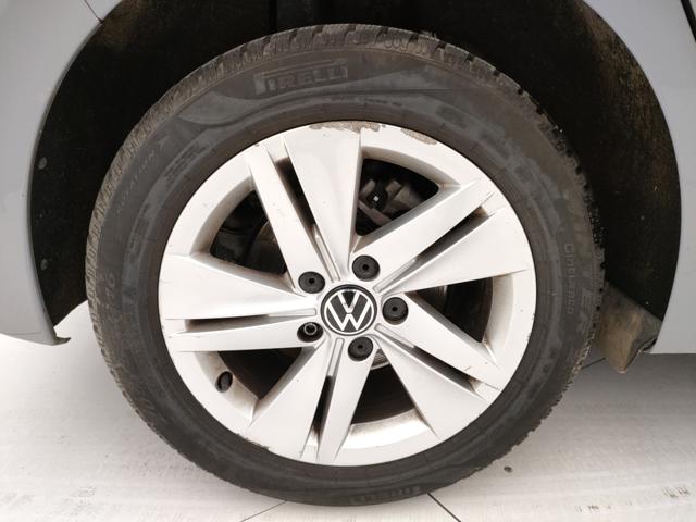 VOLKSWAGEN Golf usata, con Fari LED