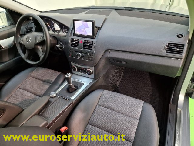 MERCEDES-BENZ C 220 usata, con Sistema lavafari