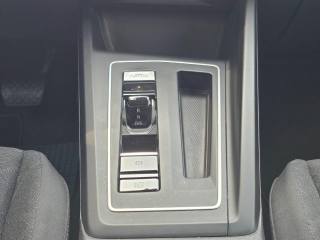 VOLKSWAGEN Golf usata, con USB