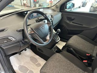 LANCIA Ypsilon usata, con ESP