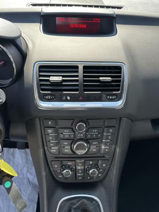 OPEL Meriva usata, con Chiusura centralizzata