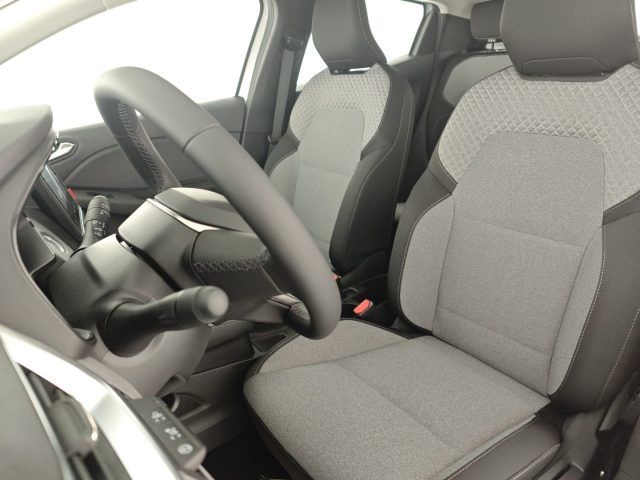 RENAULT Clio usata, con Autoradio digitale