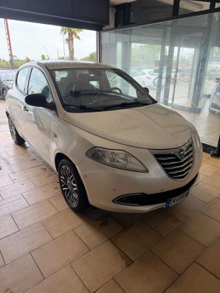 LANCIA Ypsilon usata, con Airbag