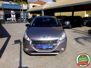 PEUGEOT 208 usata, con Airbag