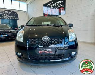 TOYOTA Yaris usata, con Airbag