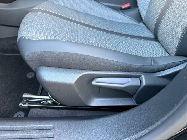 PEUGEOT 2008 usata 23