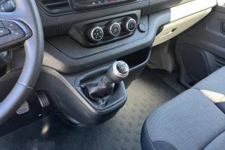 RENAULT Trafic usata, con Bluetooth