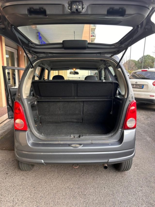 OPEL Agila usata, con Chiusura centralizzata