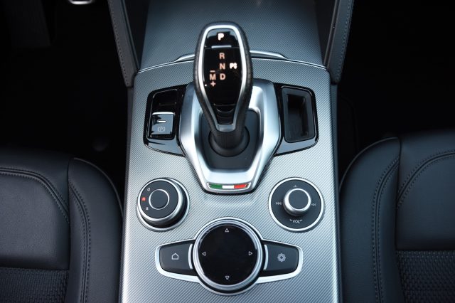 ALFA ROMEO Stelvio usata, con Park Distance Control