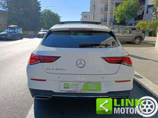 MERCEDES-BENZ CLA 200 usata, con Sedile posteriore sdoppiato