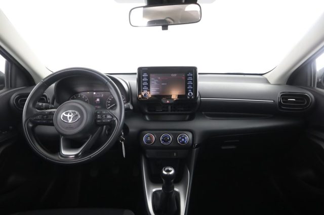 TOYOTA Yaris usata 4