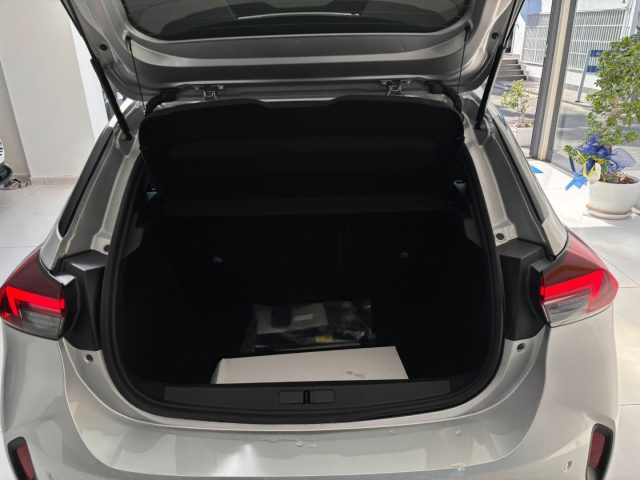 OPEL Corsa usata, con Park Distance Control