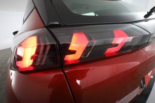 PEUGEOT 2008 usata 9