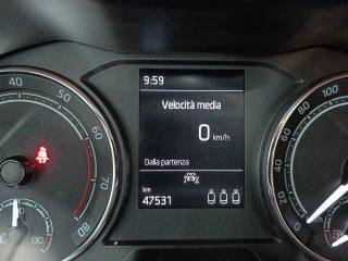 SKODA Kamiq usata, con Sedile posteriore sdoppiato