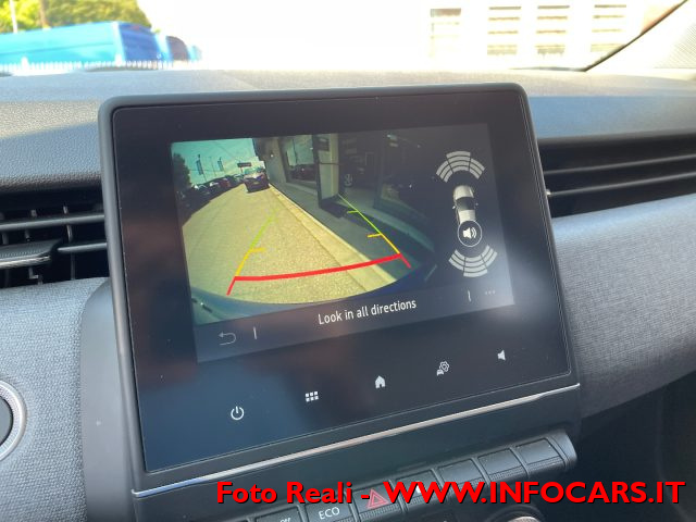 RENAULT Clio usata, con Volante in pelle
