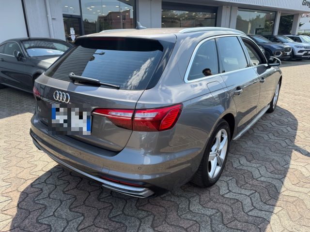 AUDI A4 usata, con Autoradio