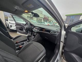 OPEL Astra usata, con Fendinebbia