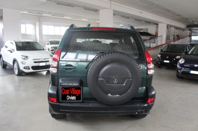 TOYOTA Land Cruiser usata, con Autoradio