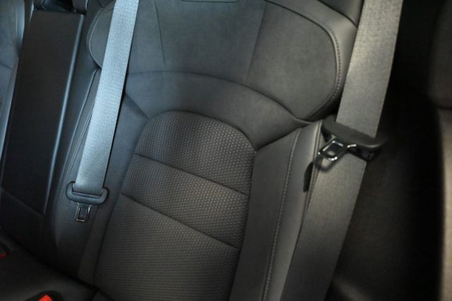 PORSCHE Taycan usata 146