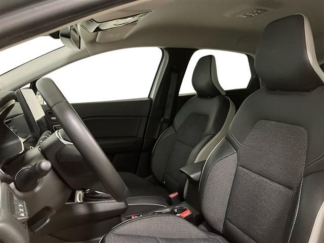 RENAULT Captur usata, con Sistema di navigazione