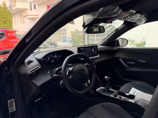 PEUGEOT 2008 usata, con Isofix