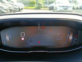 PEUGEOT 5008 usata, con Luci diurne LED