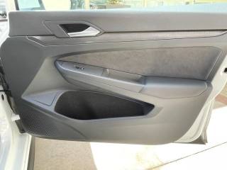 VOLKSWAGEN Golf usata, con Autoradio digitale