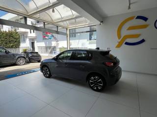 PEUGEOT 208 usata, con USB