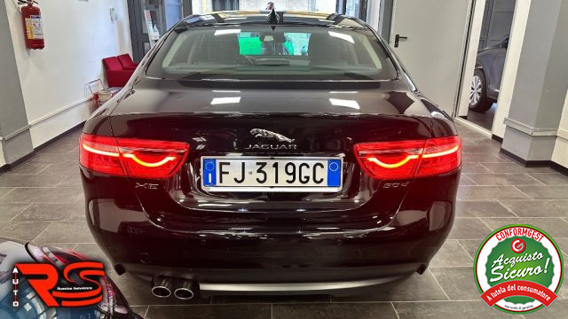 JAGUAR XE usata, con Boardcomputer