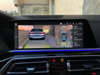 BMW X6 usata, con Sensori di parcheggio anteriori