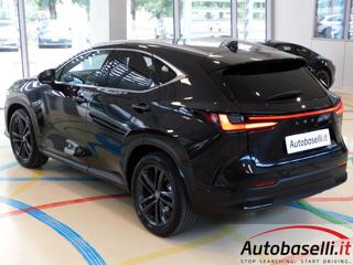 LEXUS NX 300h usata, con Controllo elettronico della corsia